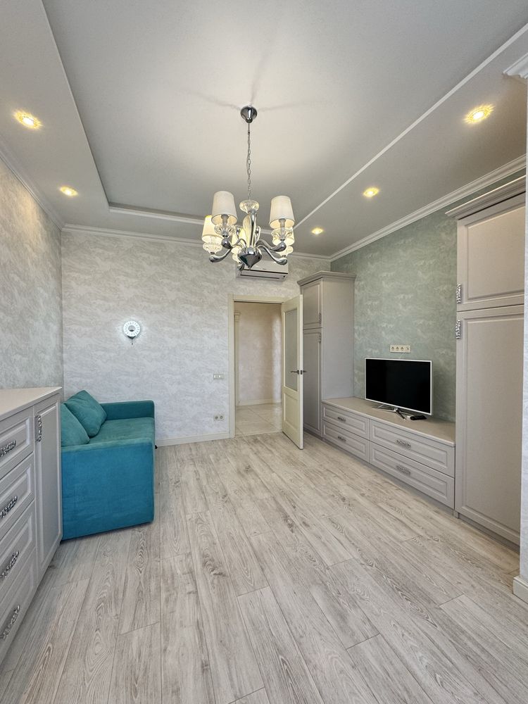 3-Bedroom Sea and City View Apartment with Premium Design