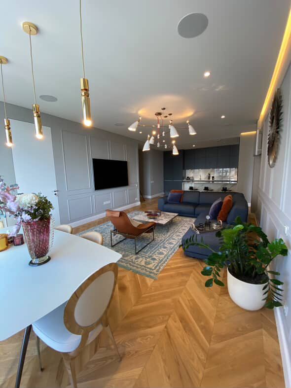 Luxury 4-Room Apartment in SkyLine Complex, Kyiv