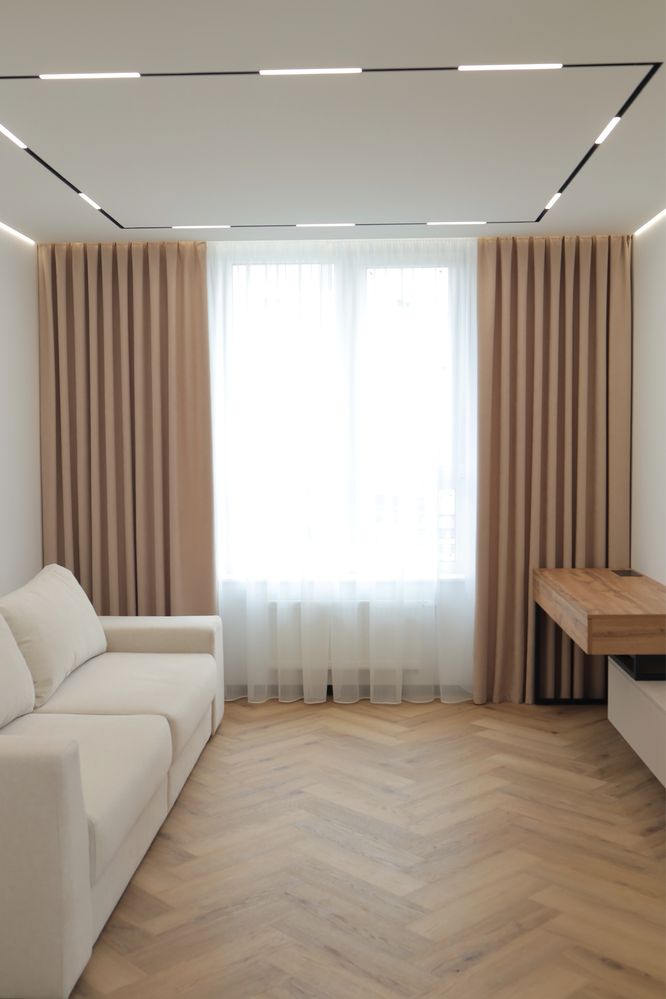 Modern 2-Room Business Class Apartment with Designer Renovation