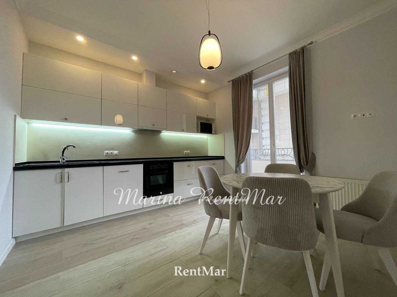 Modern 59m² Designer Apartment Near Opera House