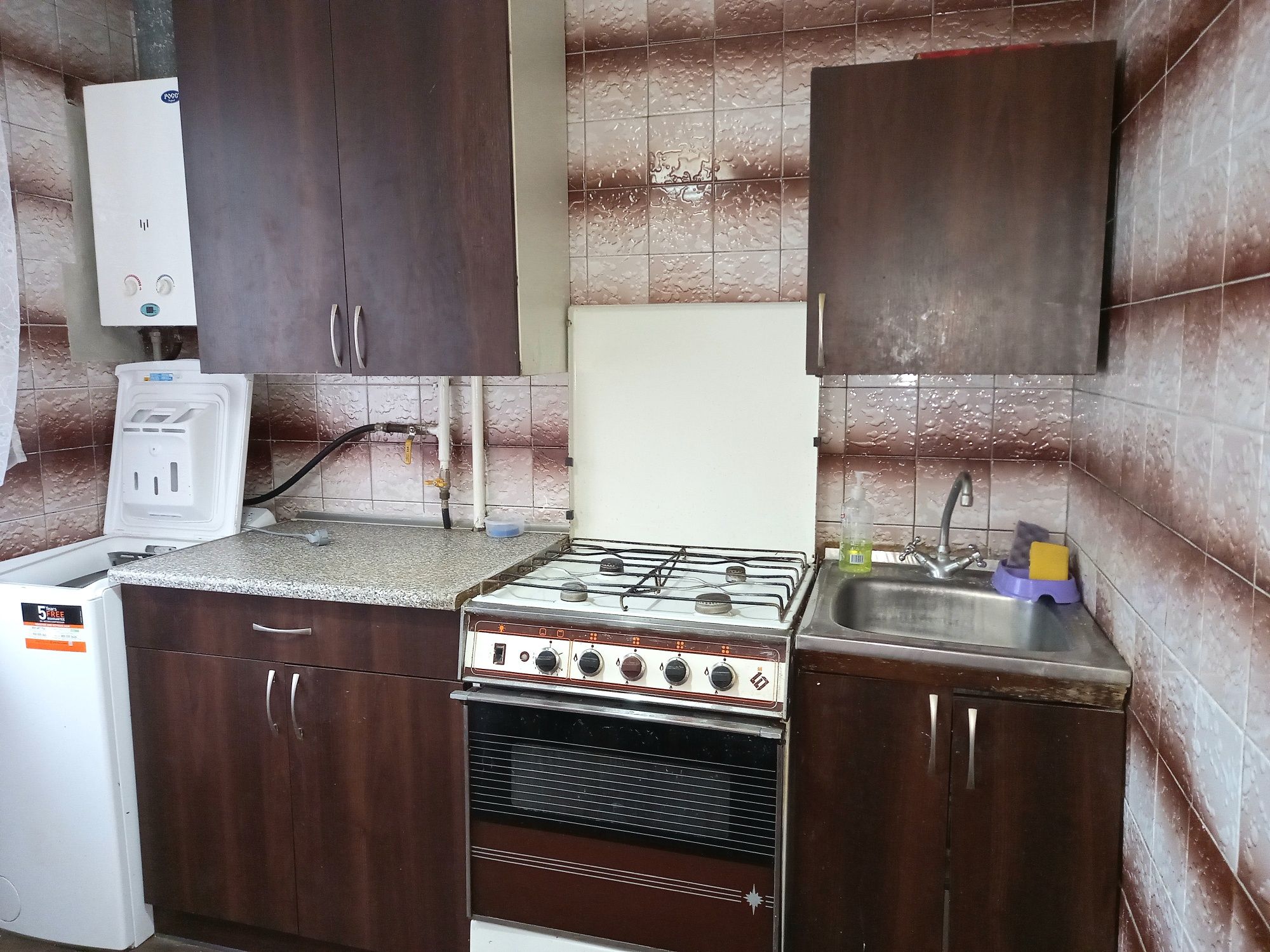 Furnished apartment with new appliances on Tobolskaya