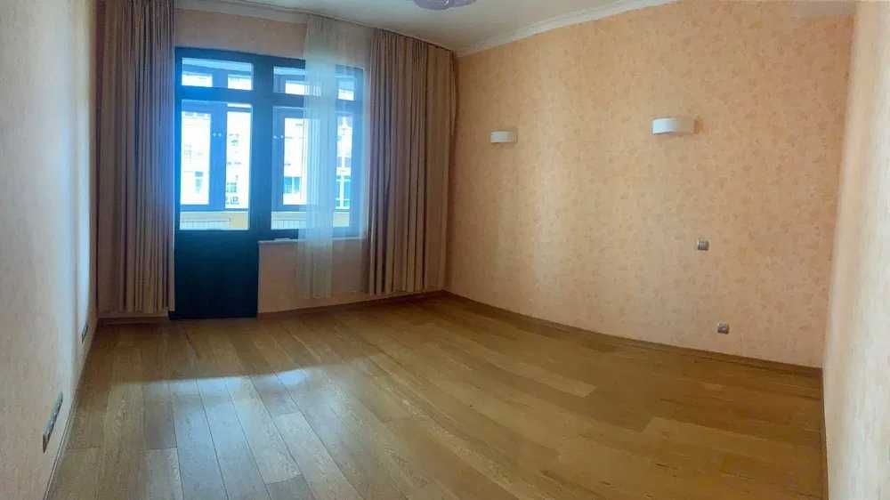 Duplex Penthouse with Panoramic Terrace in Obolon Embankment