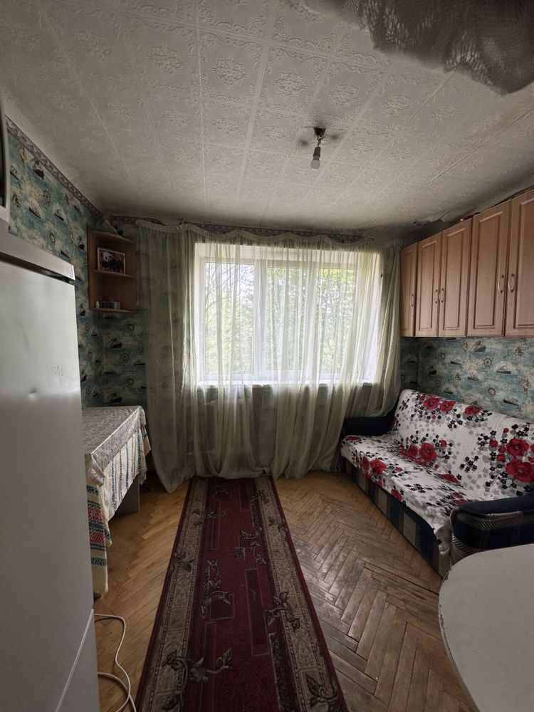 1-Room Communal Apartment in Solomyansky District