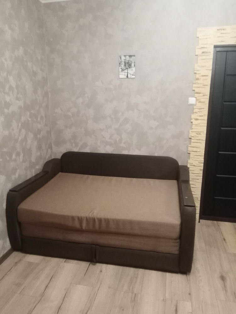 1-bedroom apartment with modern amenities near Demiivska metro