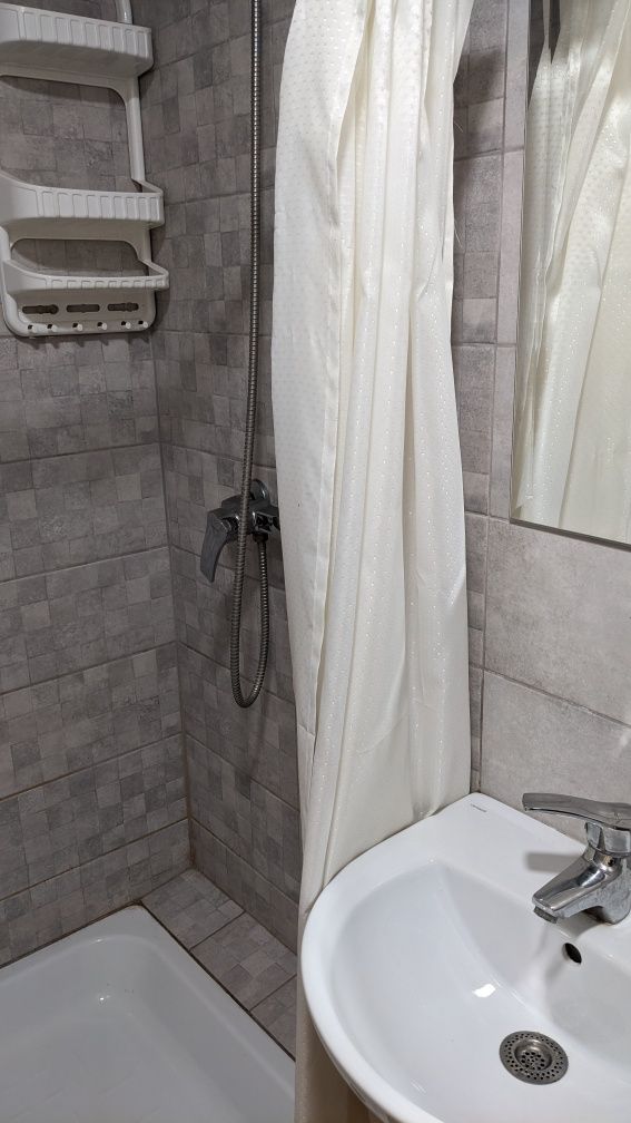 Studio Apartment with Modern Kitchen Near Lyustdorfskaya
