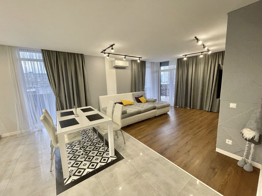Stylish 2-Room Apartment on Chornovola in Avalon Residential Complex