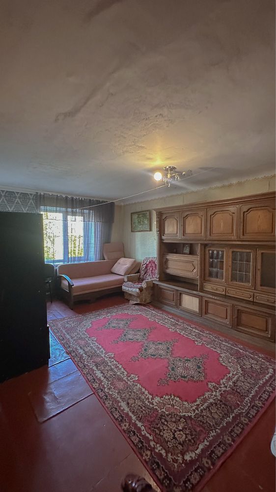 Two-room apartment on Doroshenko Street