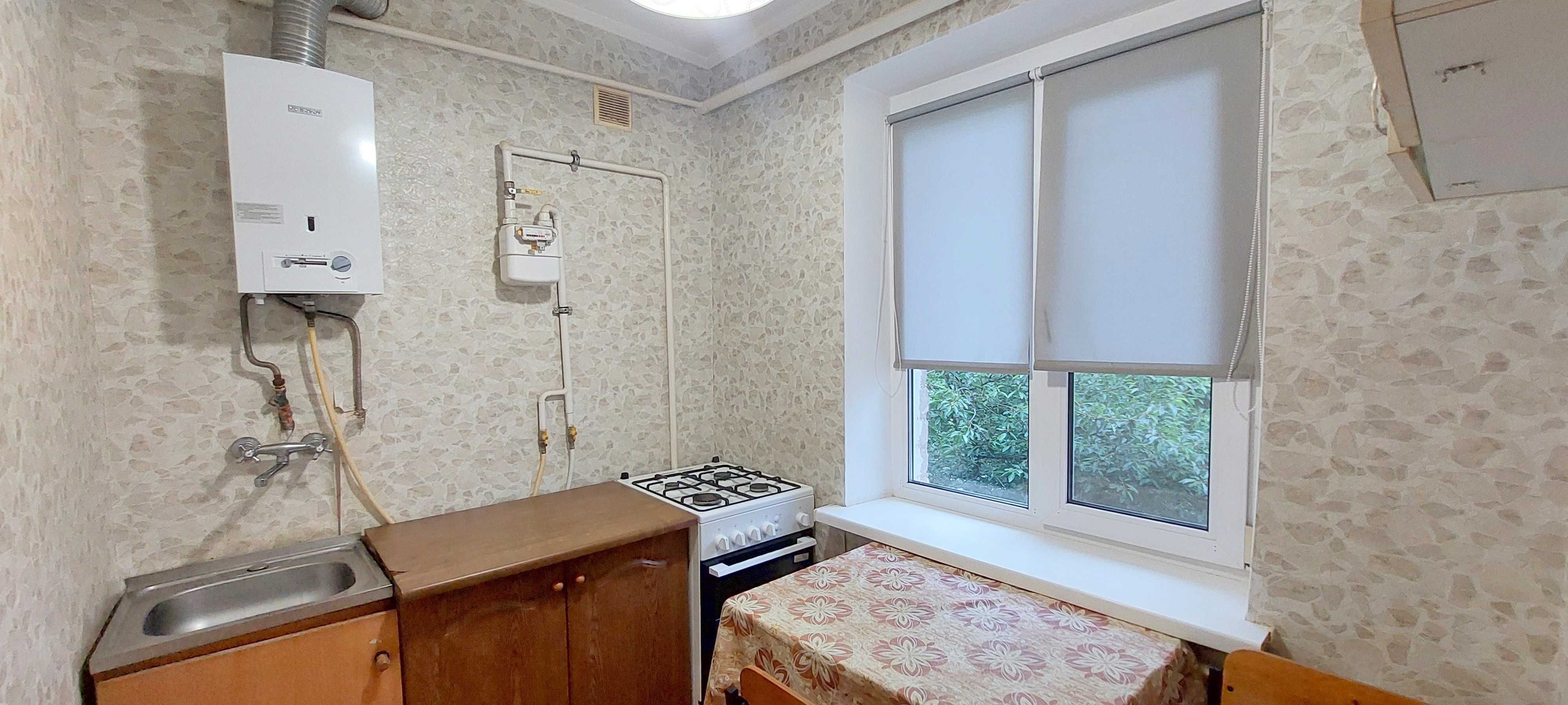 Cozy 1-bedroom apartment near Kyiv in Vyshnevyi