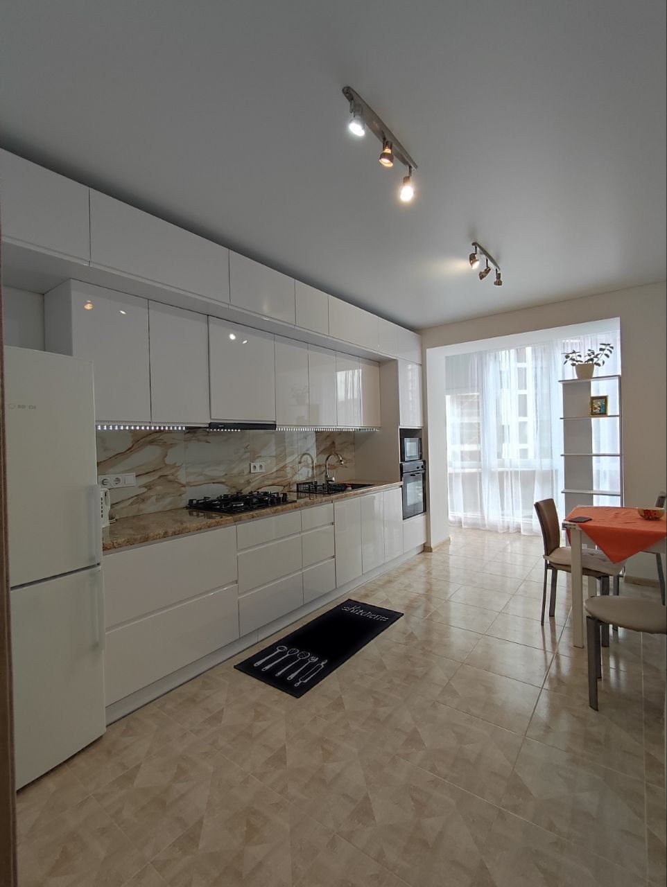 1-Bedroom Apartment in City Center with Modern Amenities