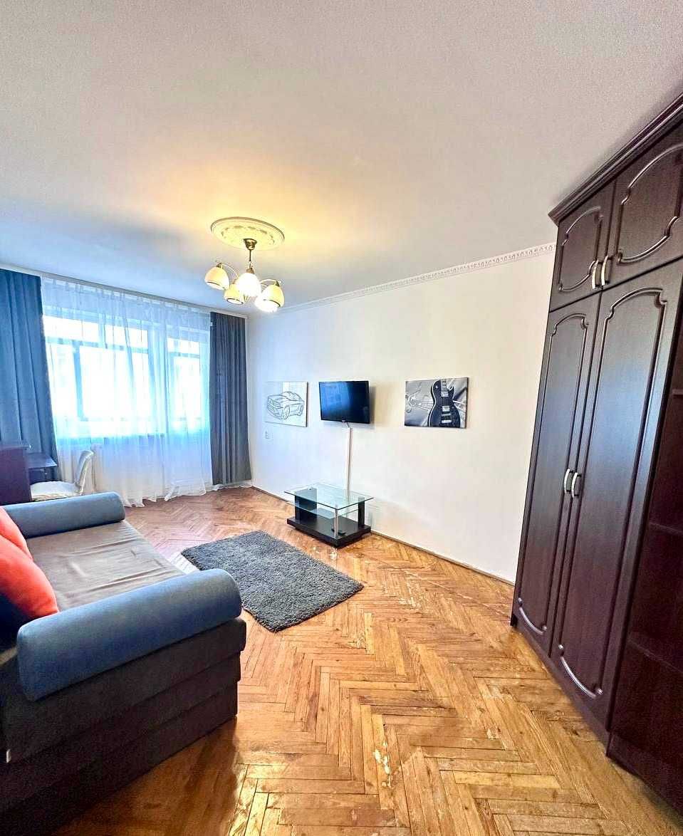 1-Room Apartment on Hrinchenko Street with Euro Renovation