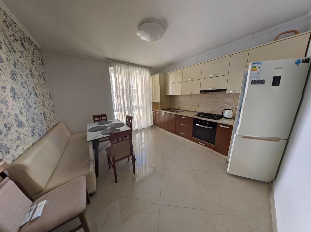 2-Room Apartment in New Building, Central Quiet District