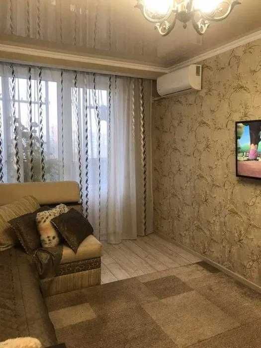 Толық жиһазбен жабдықталған қала орталығындағы 2 бөлмелі пәтер