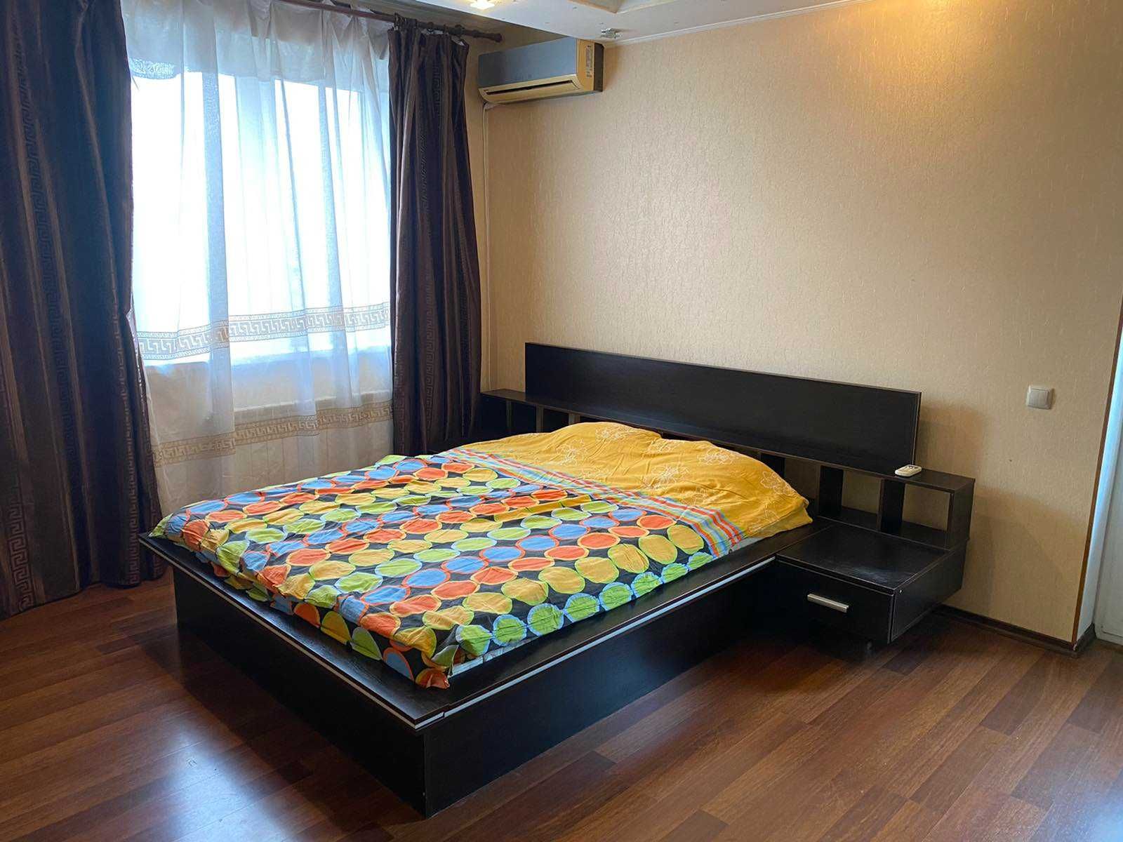2-Room Apartment near Osokorky and Poznyaky Metro Stations