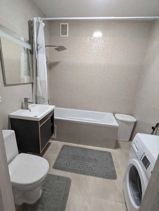 1-Bedroom Apartment in Central Complex Atlant with Modern Renovation