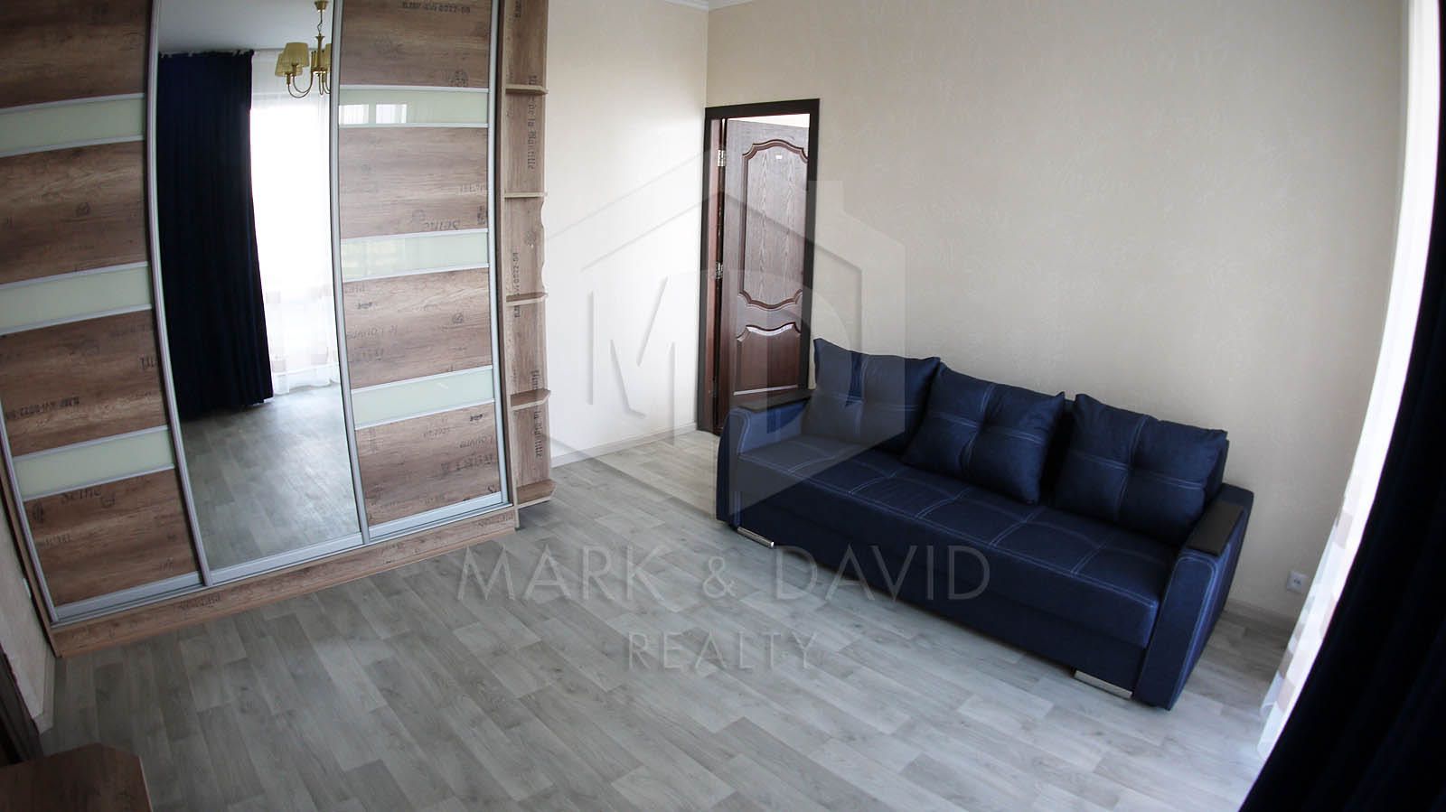 2-Room Apartment in Park Land Complex, Praktychna Street