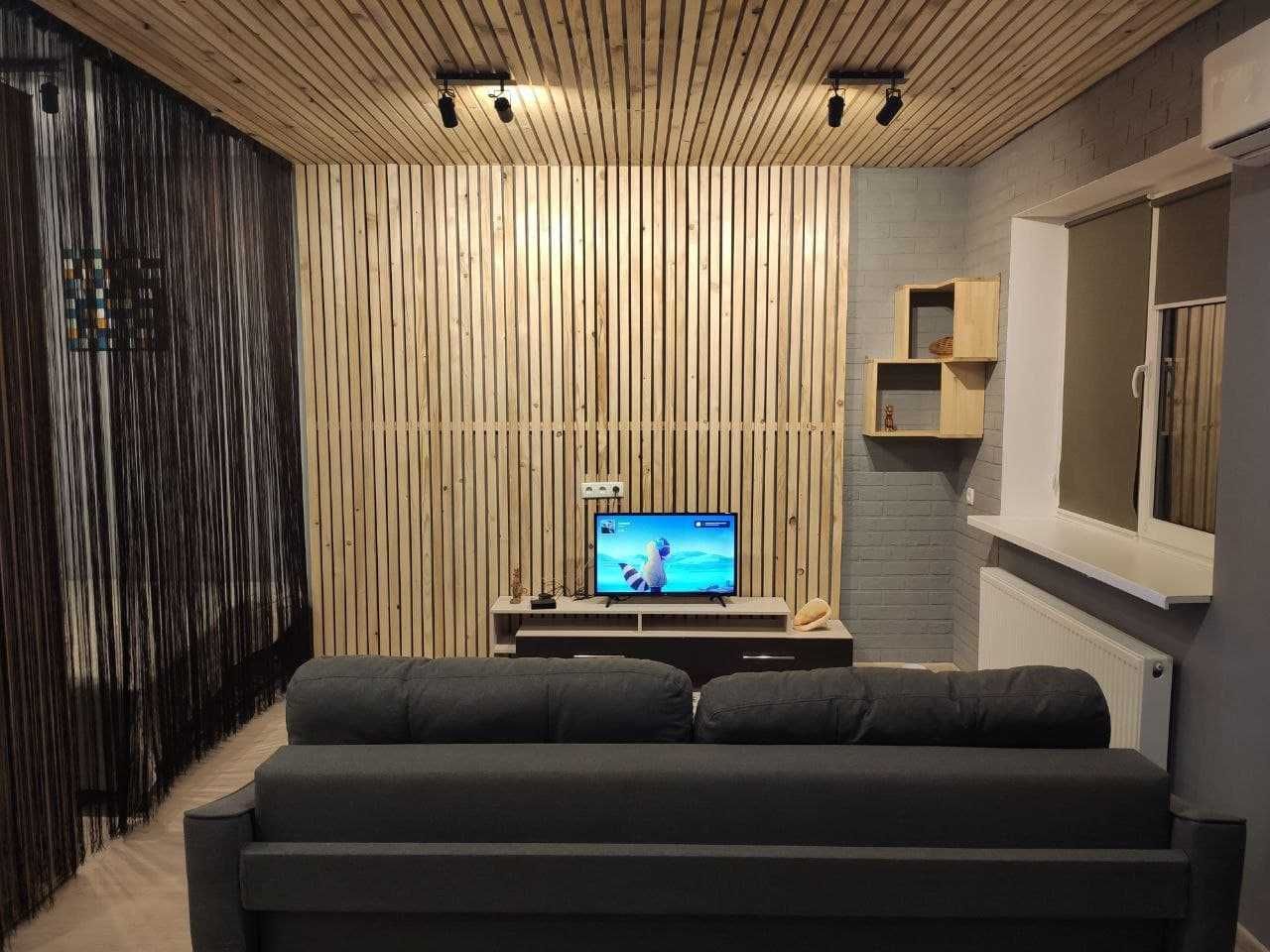 Modern 34m² Studio with Workspace and Full Kitchen