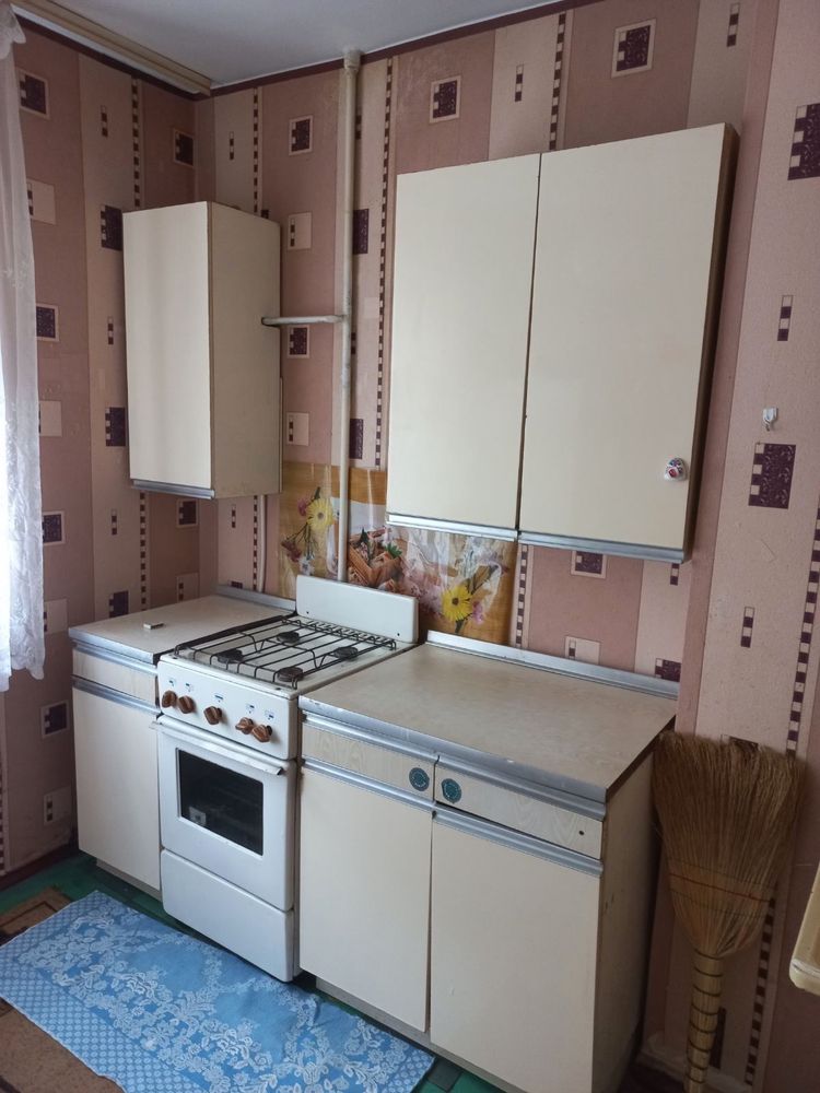 9-Floor Apartment with Gas, Clean Entrance, Near School and Kindergarten