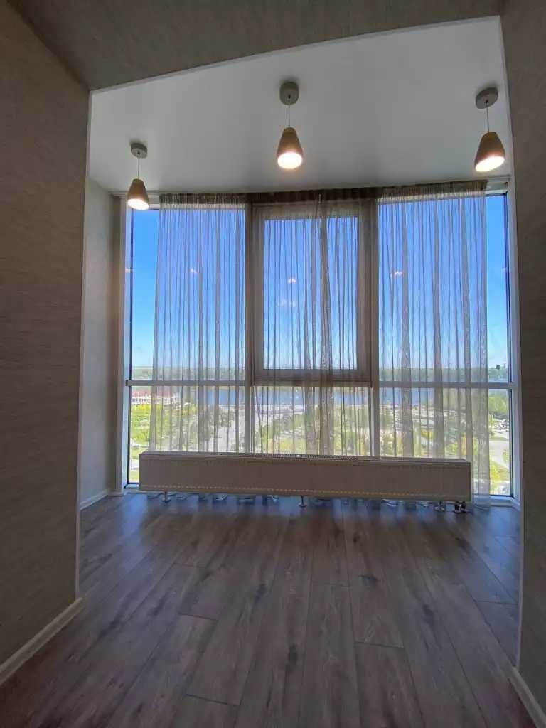 Two-bedroom apartment with river view in Naberezhny Kvartal complex