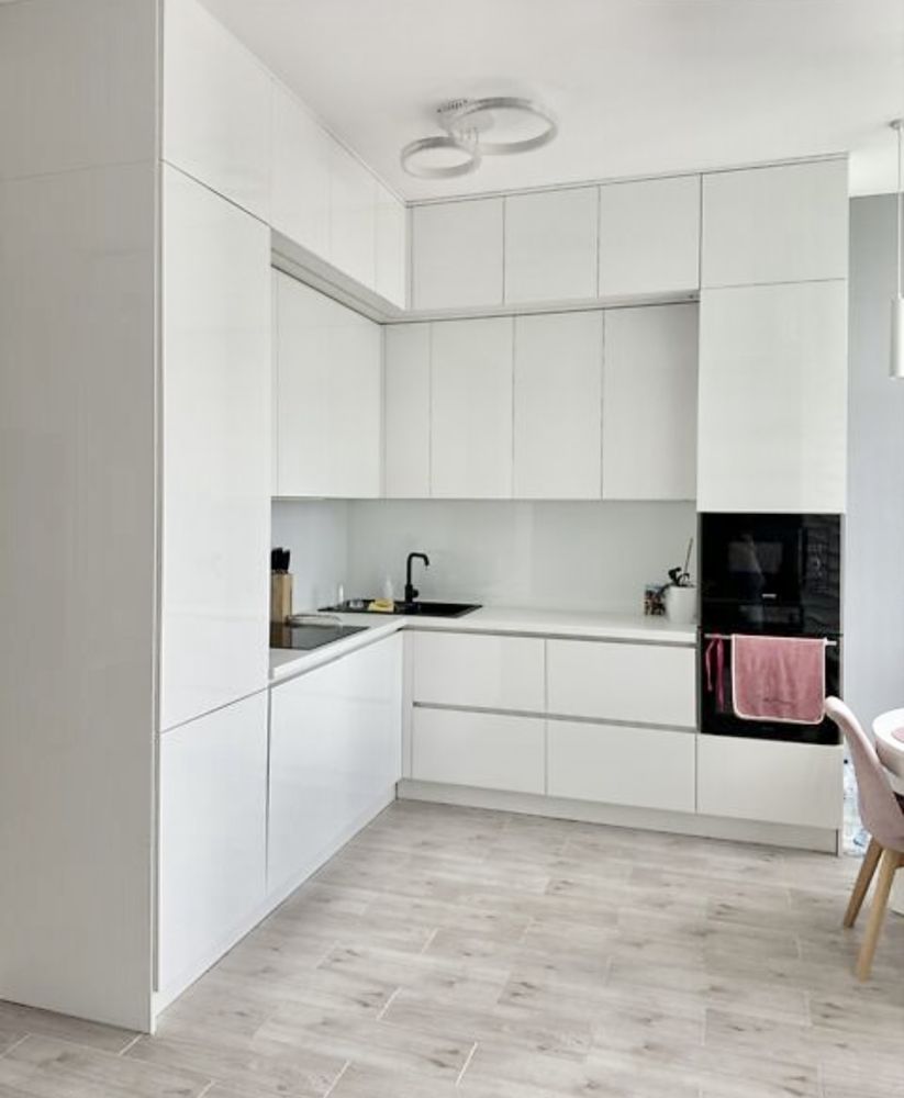 2-Level Apartment in Kakhovska Complex, 90 m², Fully Furnished