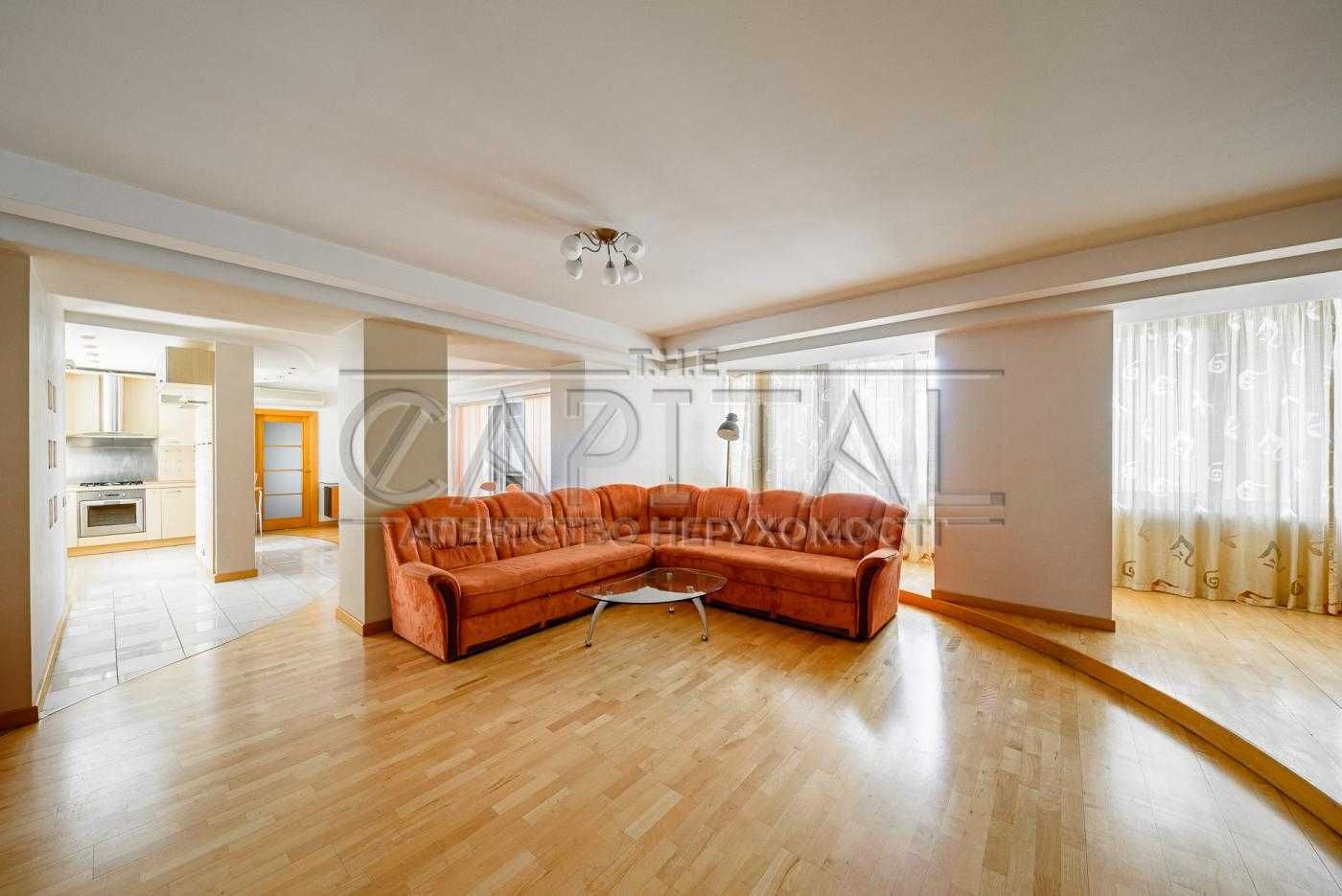 4-Room Spacious Apartment on Omelyanovich-Pavlenko Street, Pechersk District