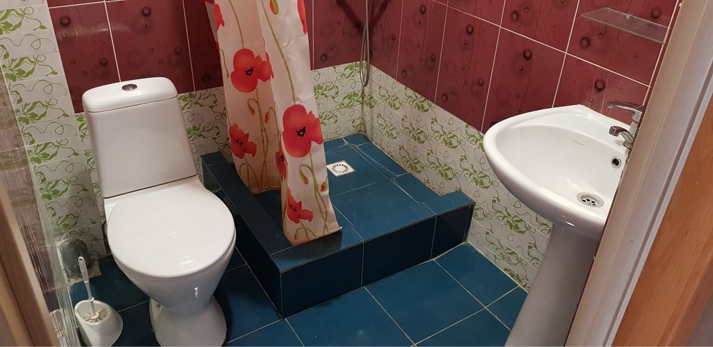 Modern Studio Apartment Near Metro with Utilities