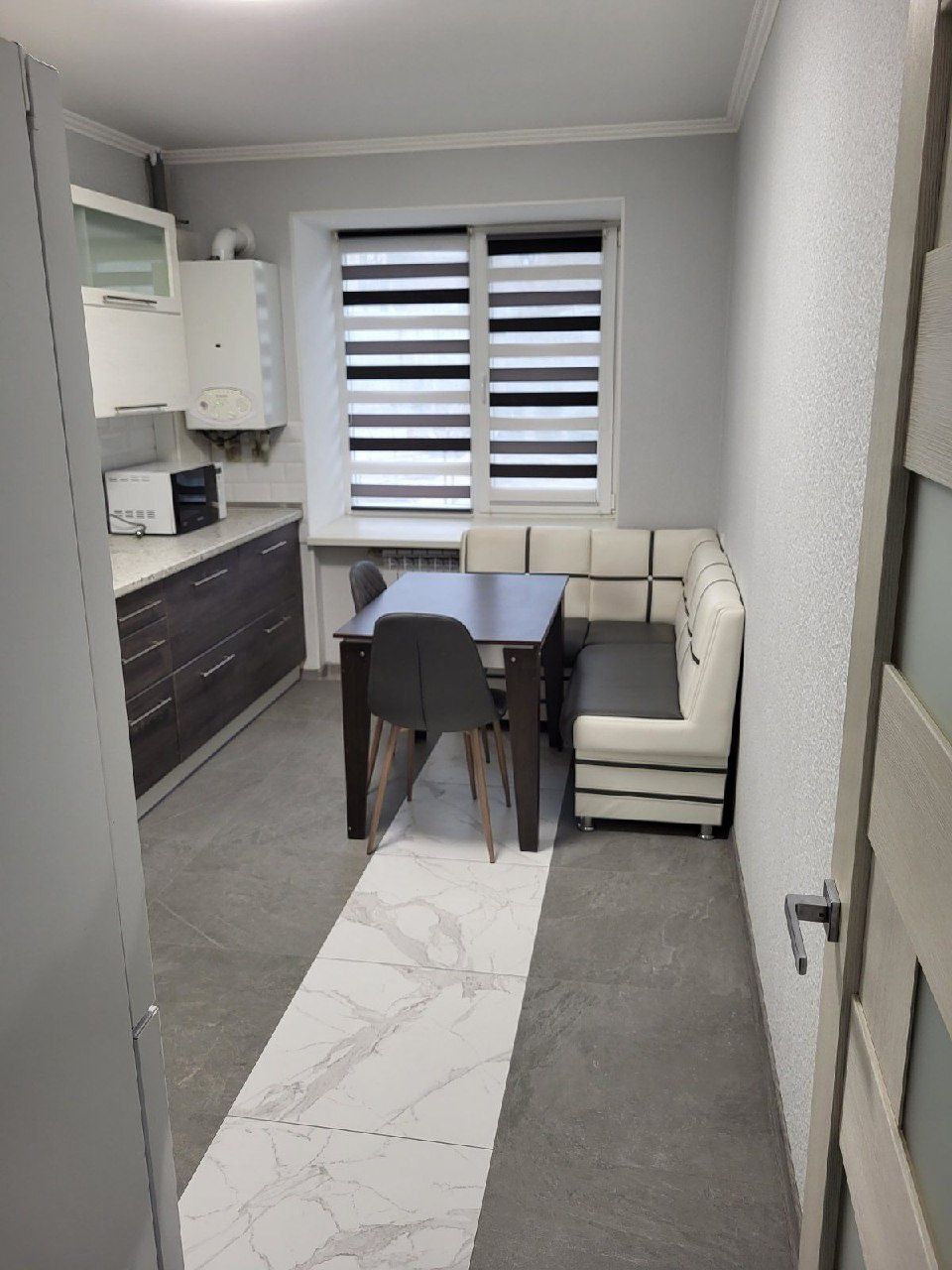 Modern Apartment on Red Stone Residential Complex, Fully Furnished