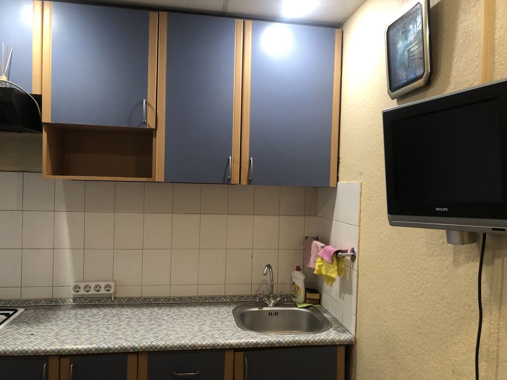 2-Room Apartment nearLivoberezhna Metro, Rusanivka Area