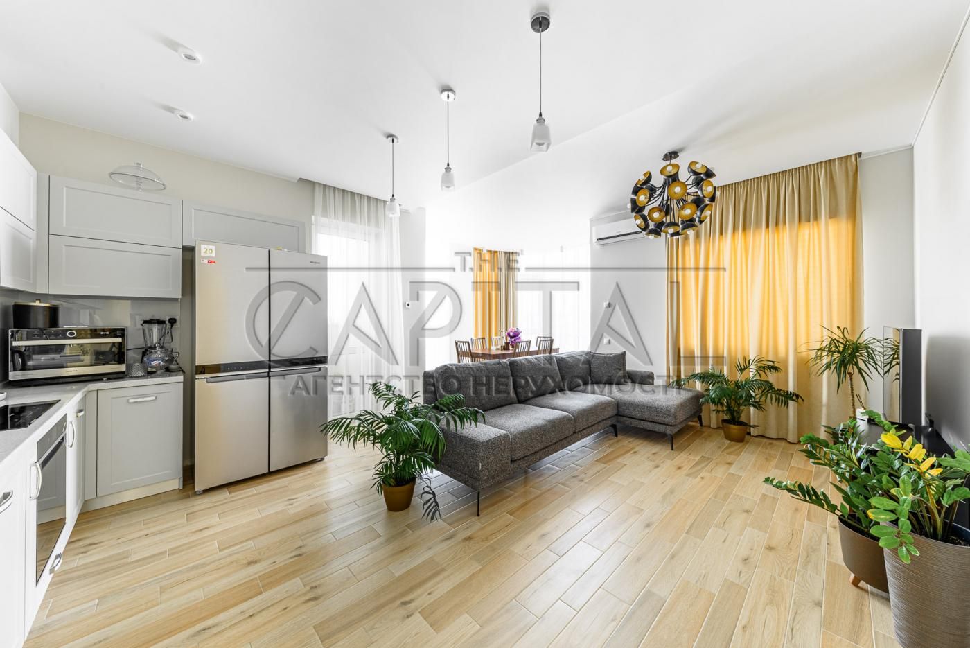 4-Room Apartment in Novopechersky Dvor Residential Complex, Pechersk District