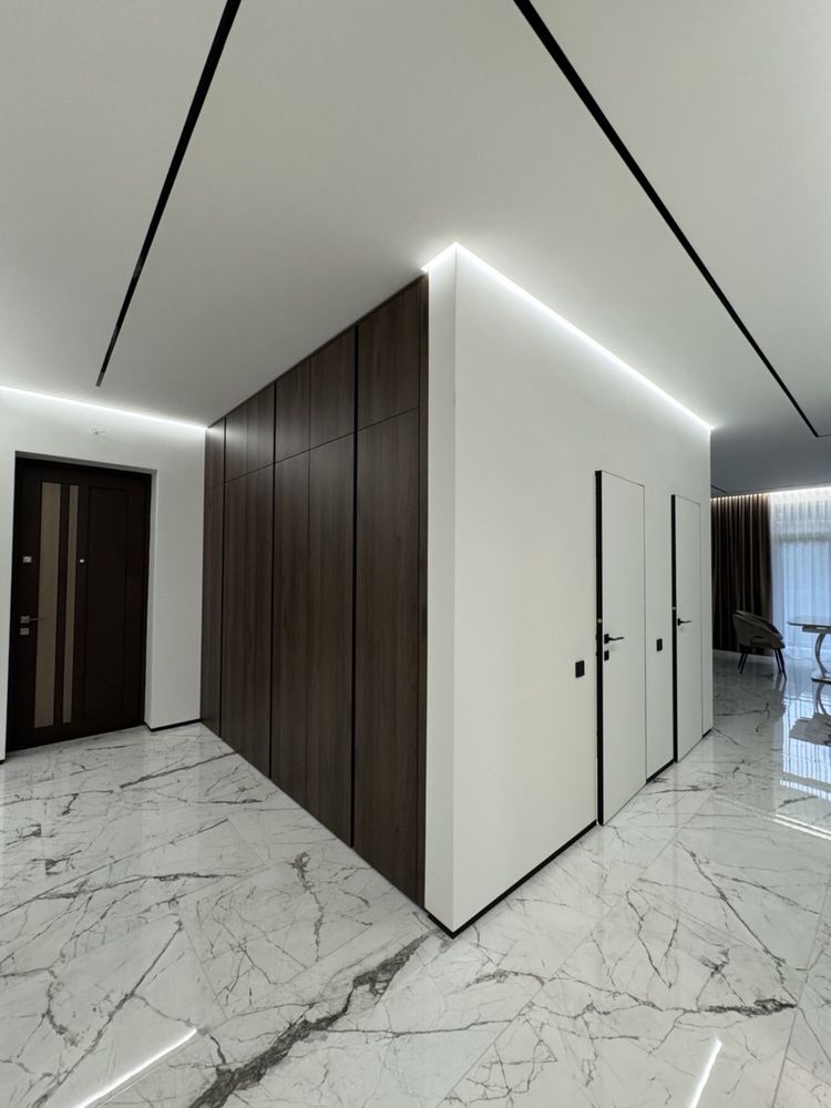 Spacious 3-Room Apartment with Water View in Slavyanskaya Embankment