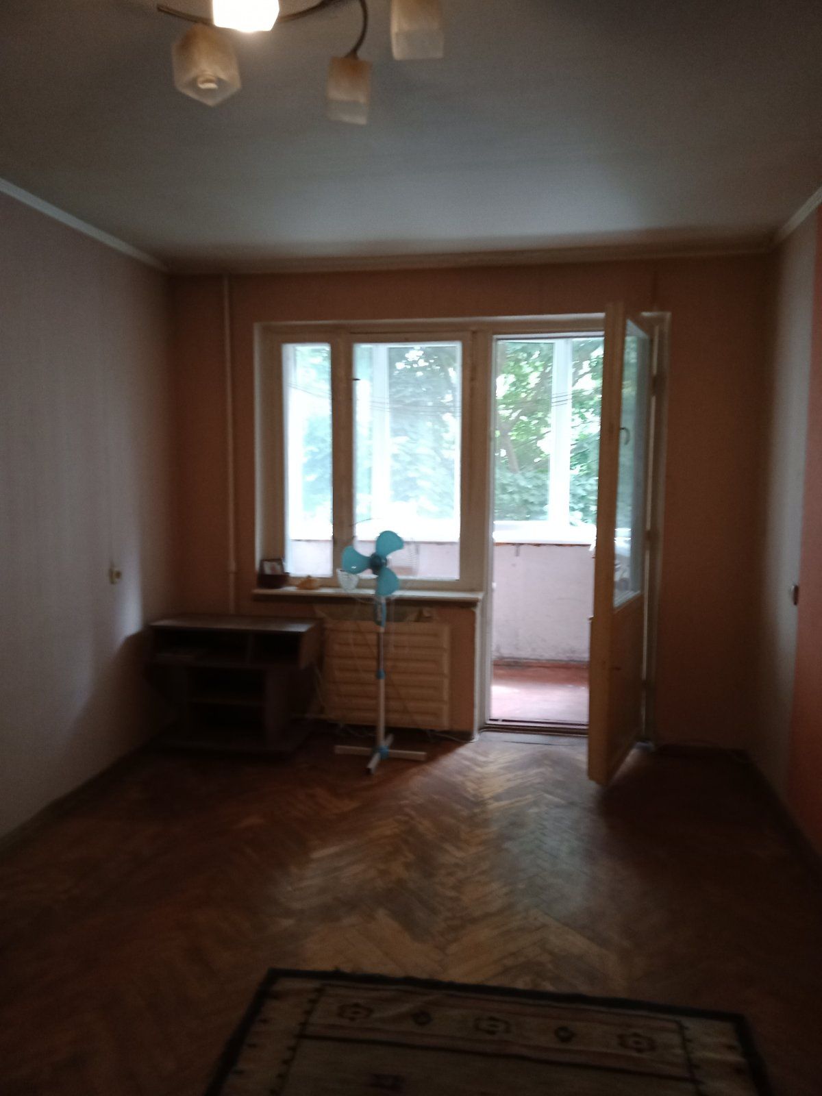 2-Bedroom Apartment Near Zhytomyrska Metro
