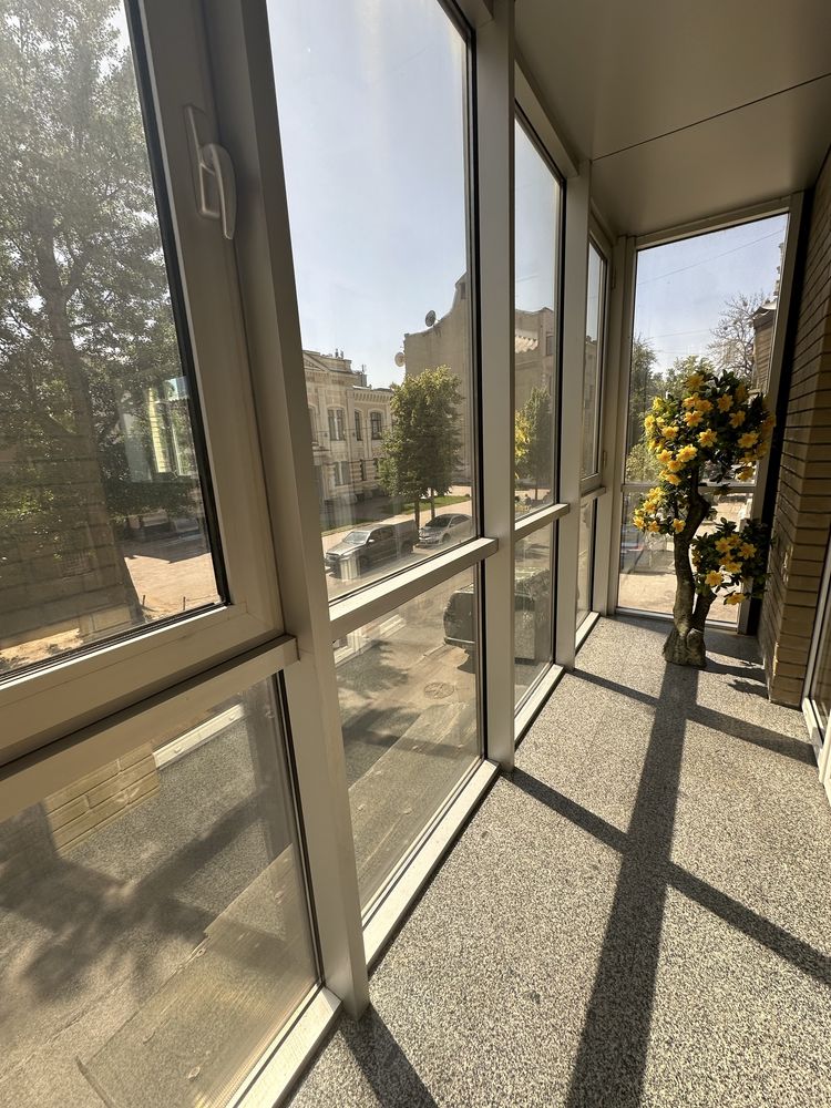 Spacious 3-Bedroom Apartment in City Center