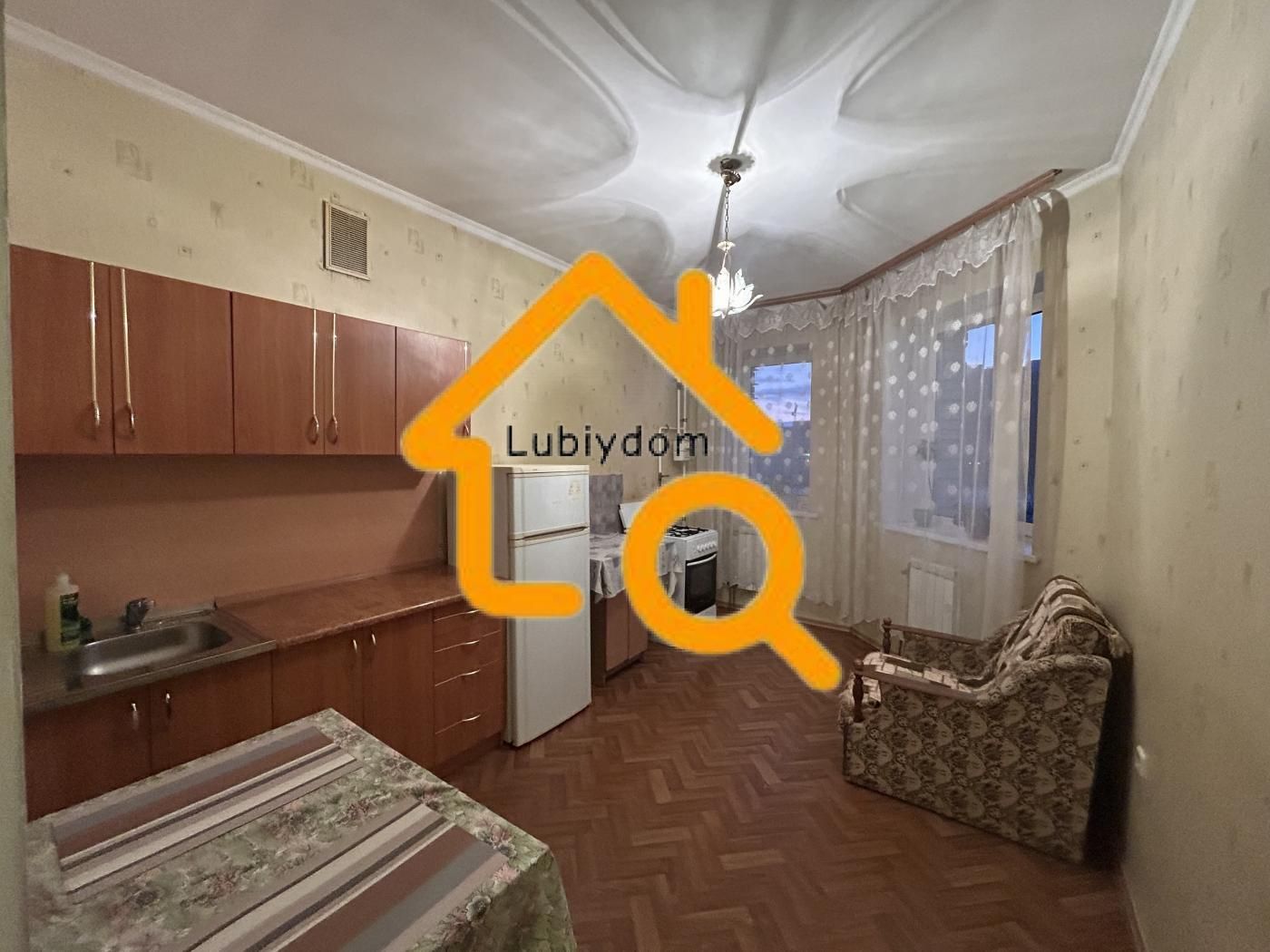 1-bedroom apartment in city center with full amenities