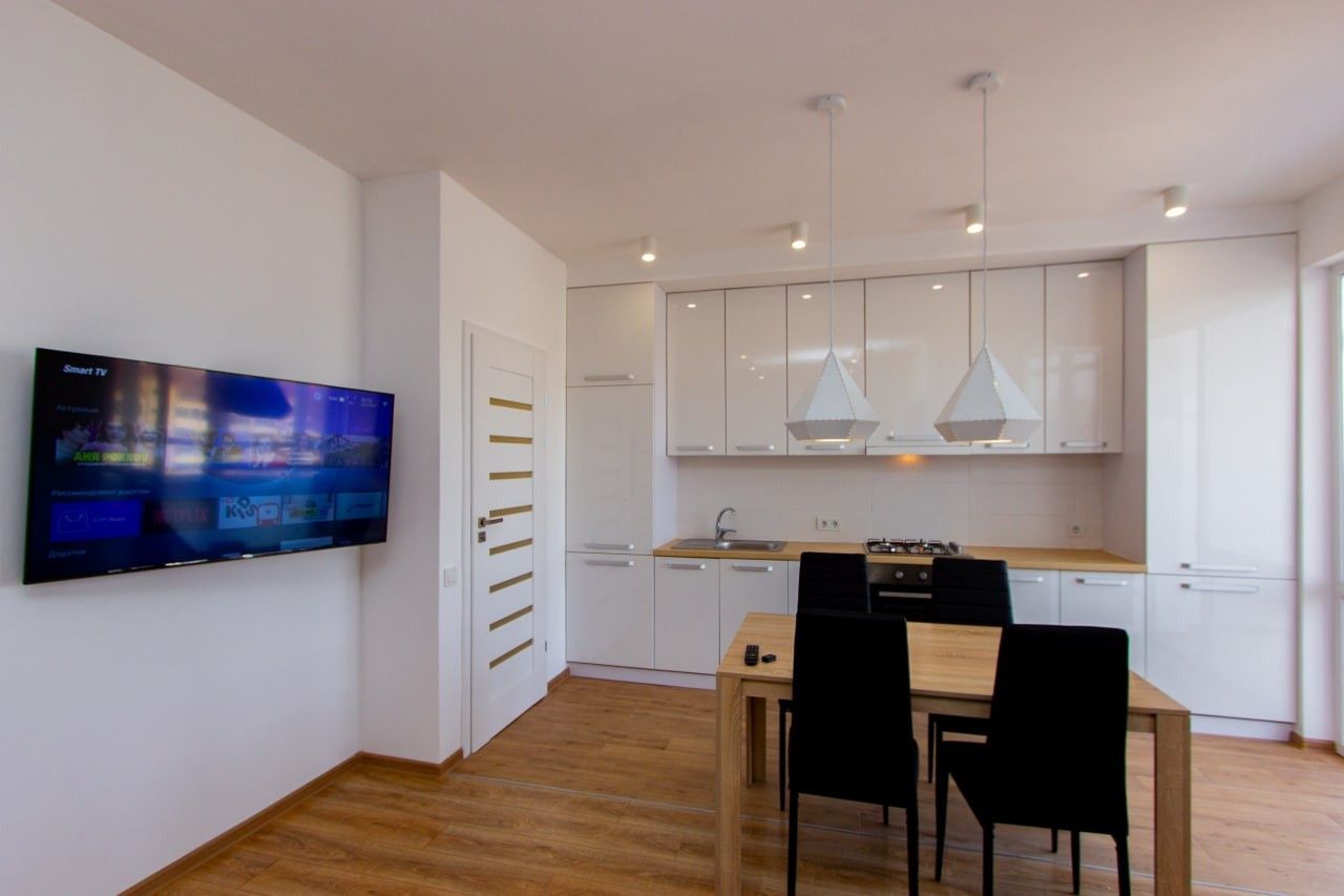 Modern 1-Bedroom Apartment in City Center