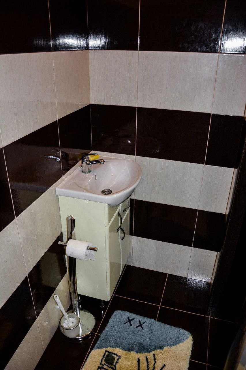 Cozy 2-Room Apartment in Kiev's Kudryavsky Descent