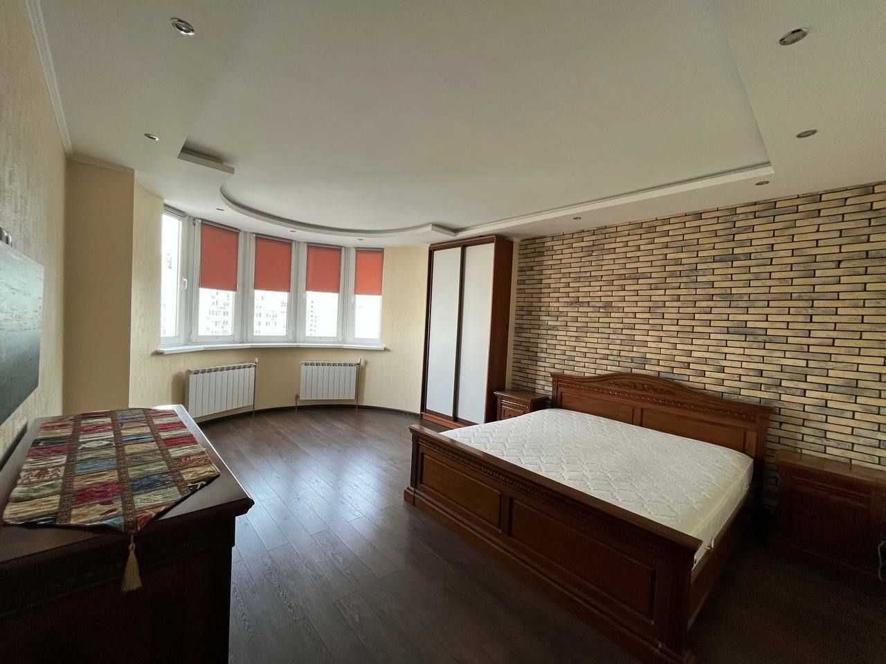 Spacious 4-Room Premium Apartment near Osokorky Metro