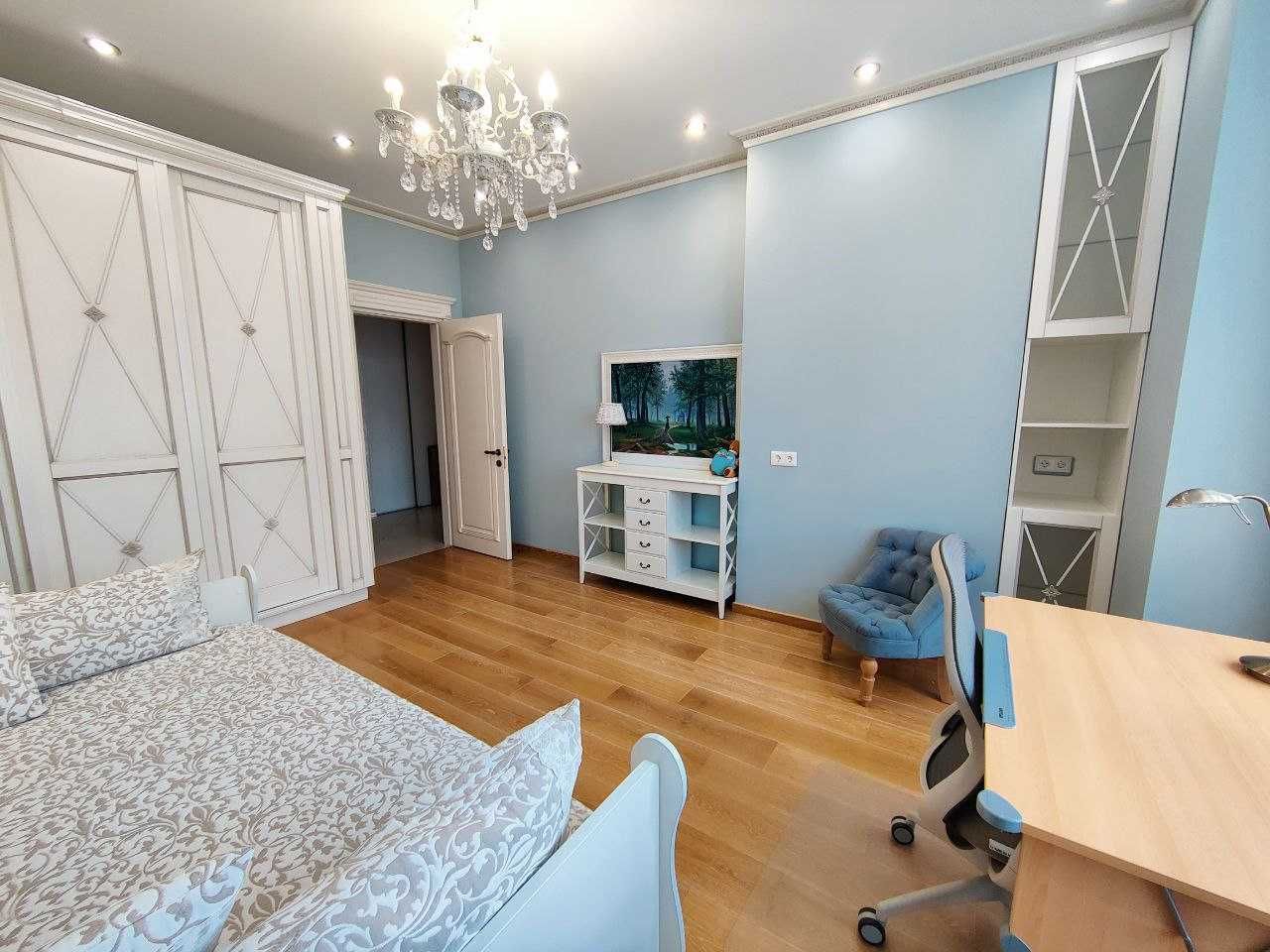 Luxury 3-bedroom apartment in Botanic Paradise complex near Botanical Garden