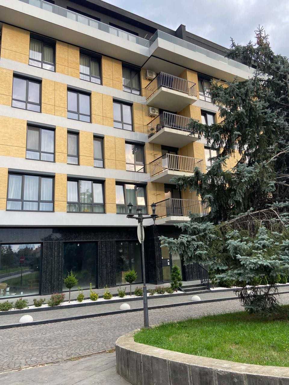 Elite Apartment on the Embankment in the Center of Uzhhorod near Pedestrian Bridge