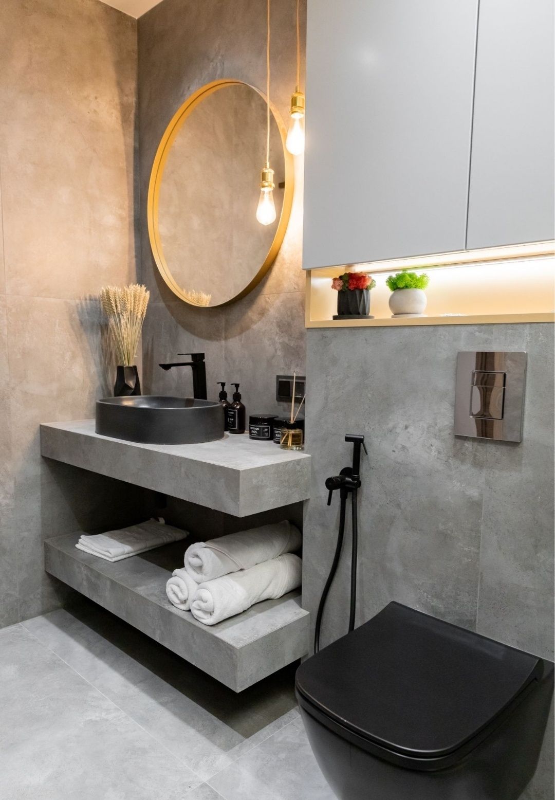 Stylish 1.5 Room Apartment with Designer Interior in Main House Complex