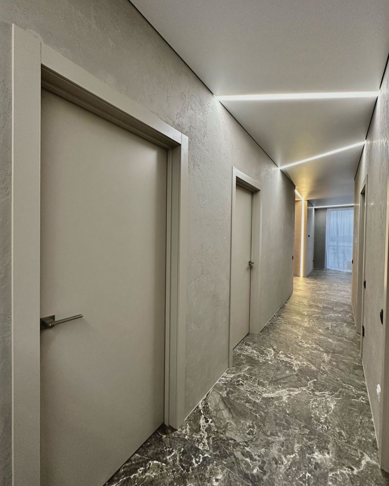 3-Bedroom Apartment on Dnipro Embankment with River View