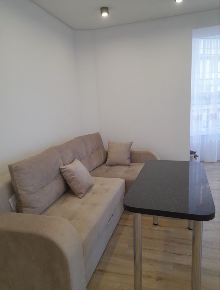 Stylish 2-room apartment in Lipky residential complex