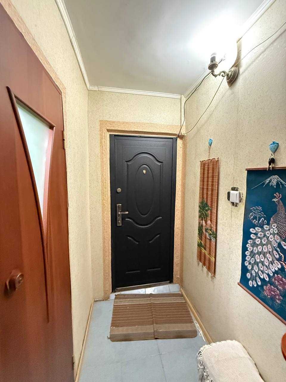 1-Room Apartment on Chornovola Street near McDonald's