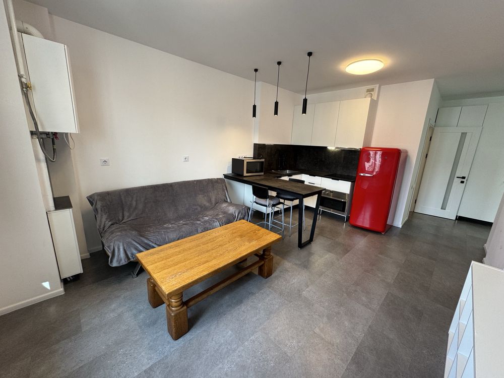 1-Room Apartment on Ternopilska Street with Individual Heating