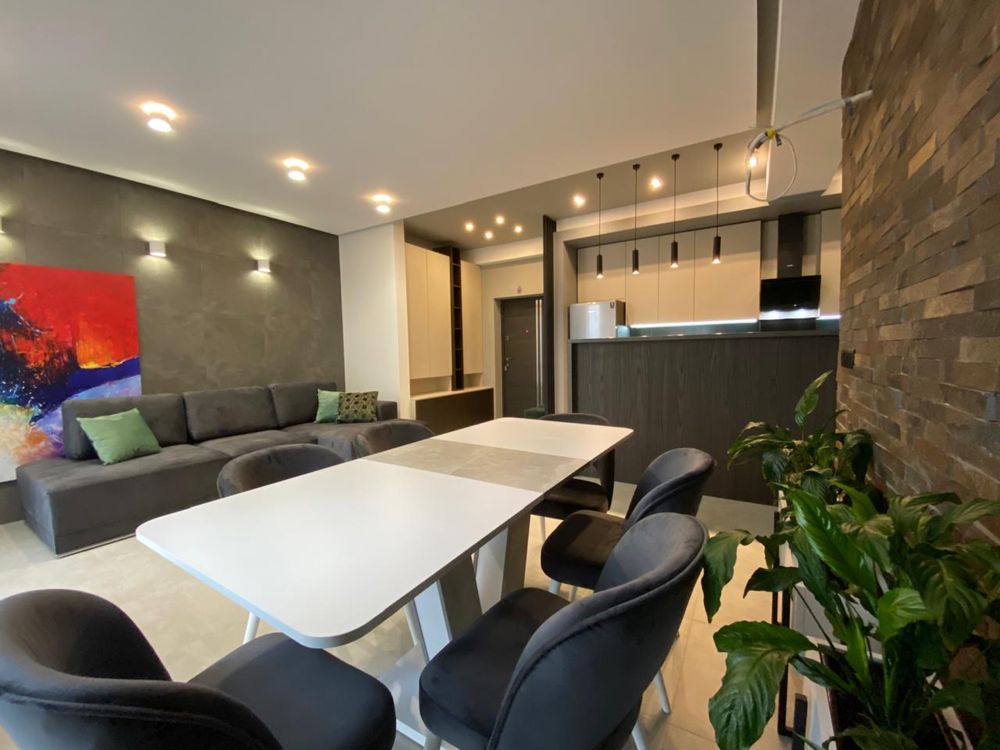 Stylish 1.5-room apartment in city center with designer interior