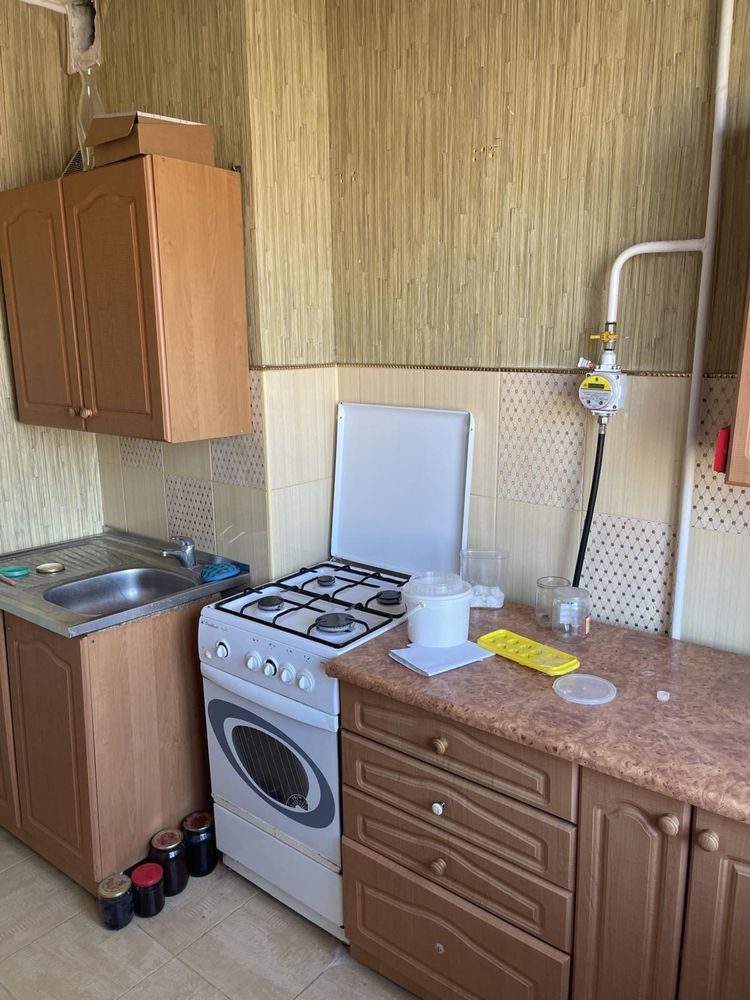 2-Room Apartment with Gas Stove and Water Heater