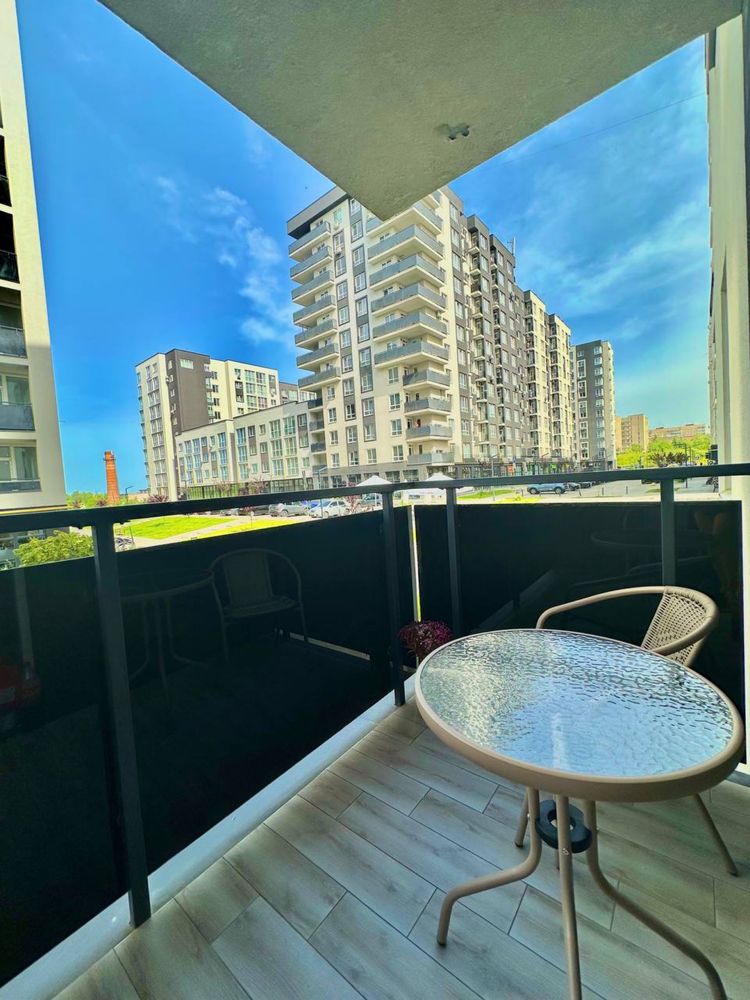 Spacious 1-Bedroom Apartment in Continent Complex