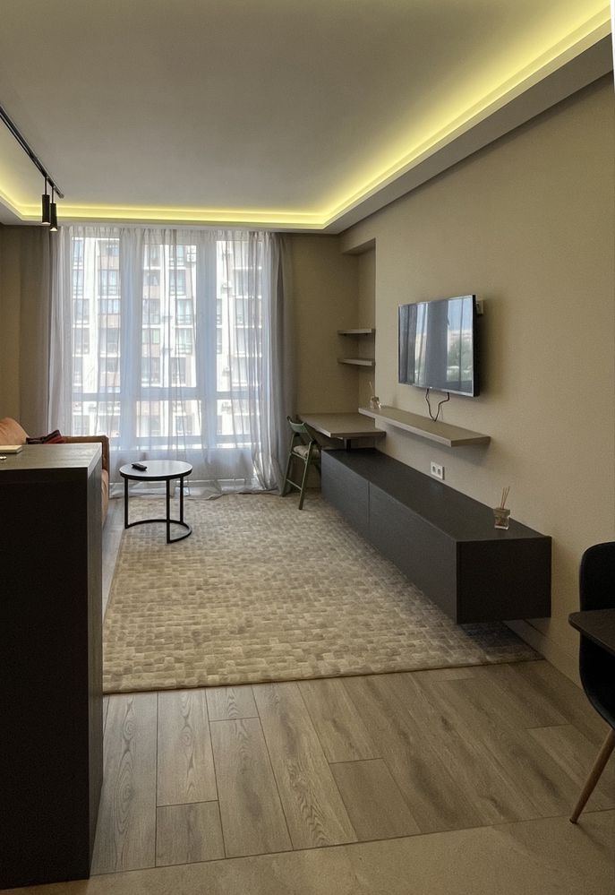 Spacious Euro-style Two-Room Apartment with City View