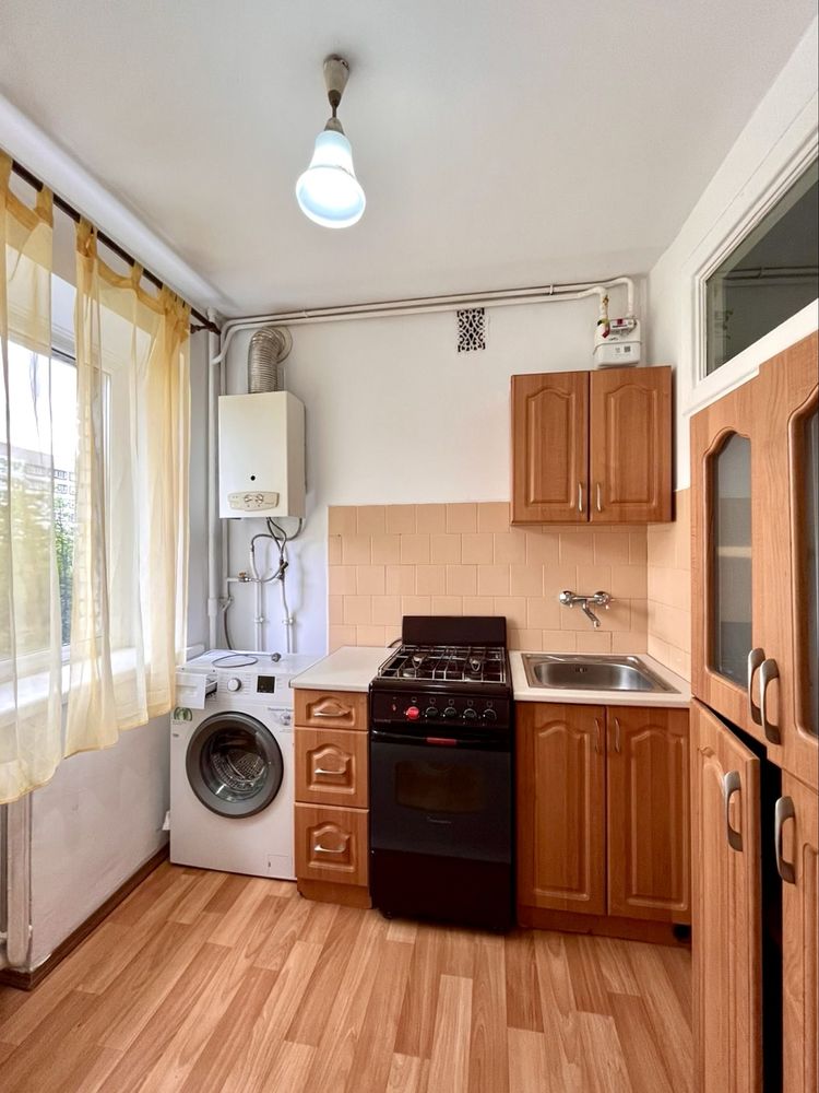 2-Room Apartment on Kn. Olhy Street, Near V. Velykoho Street
