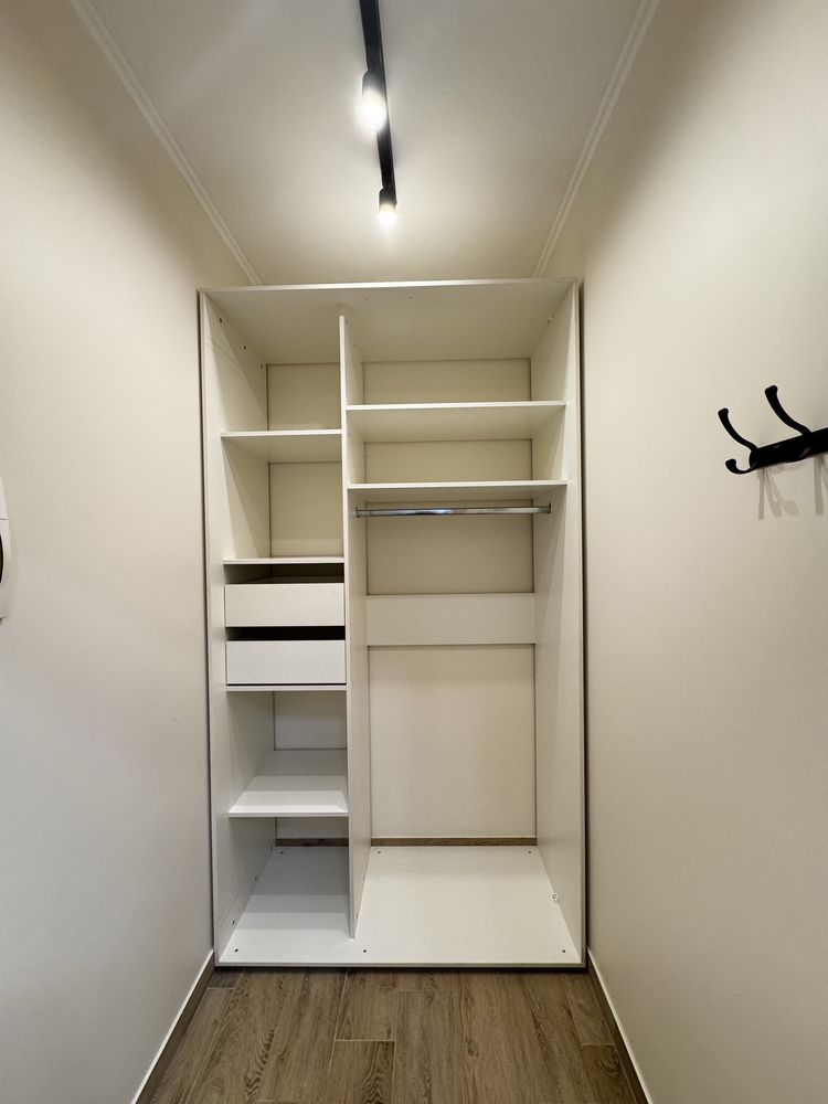 Modern 1-Bedroom Apartment in Uzhhorod's Budapest Residential Complex