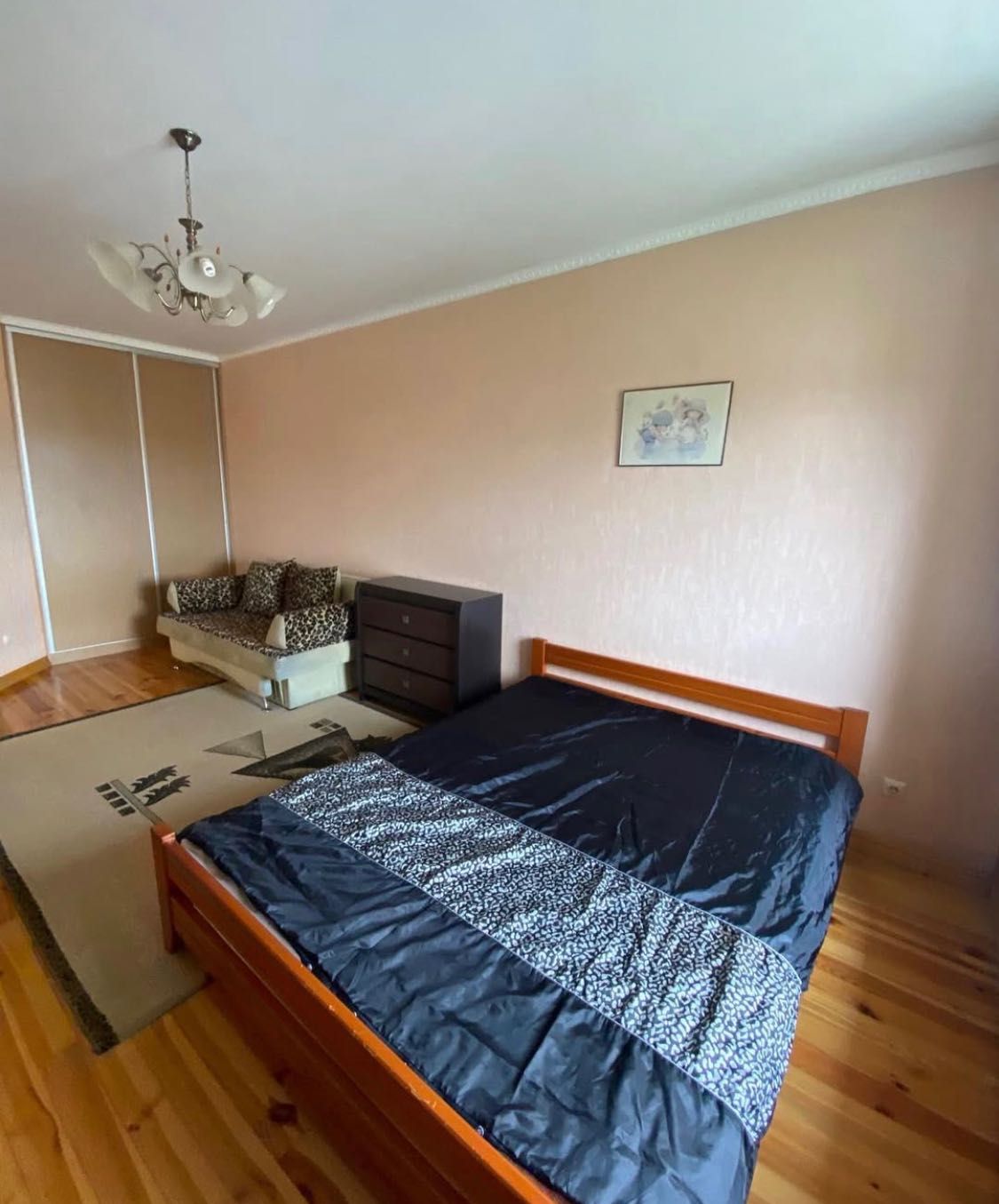 Modern 1-Bedroom Apartment in City Center