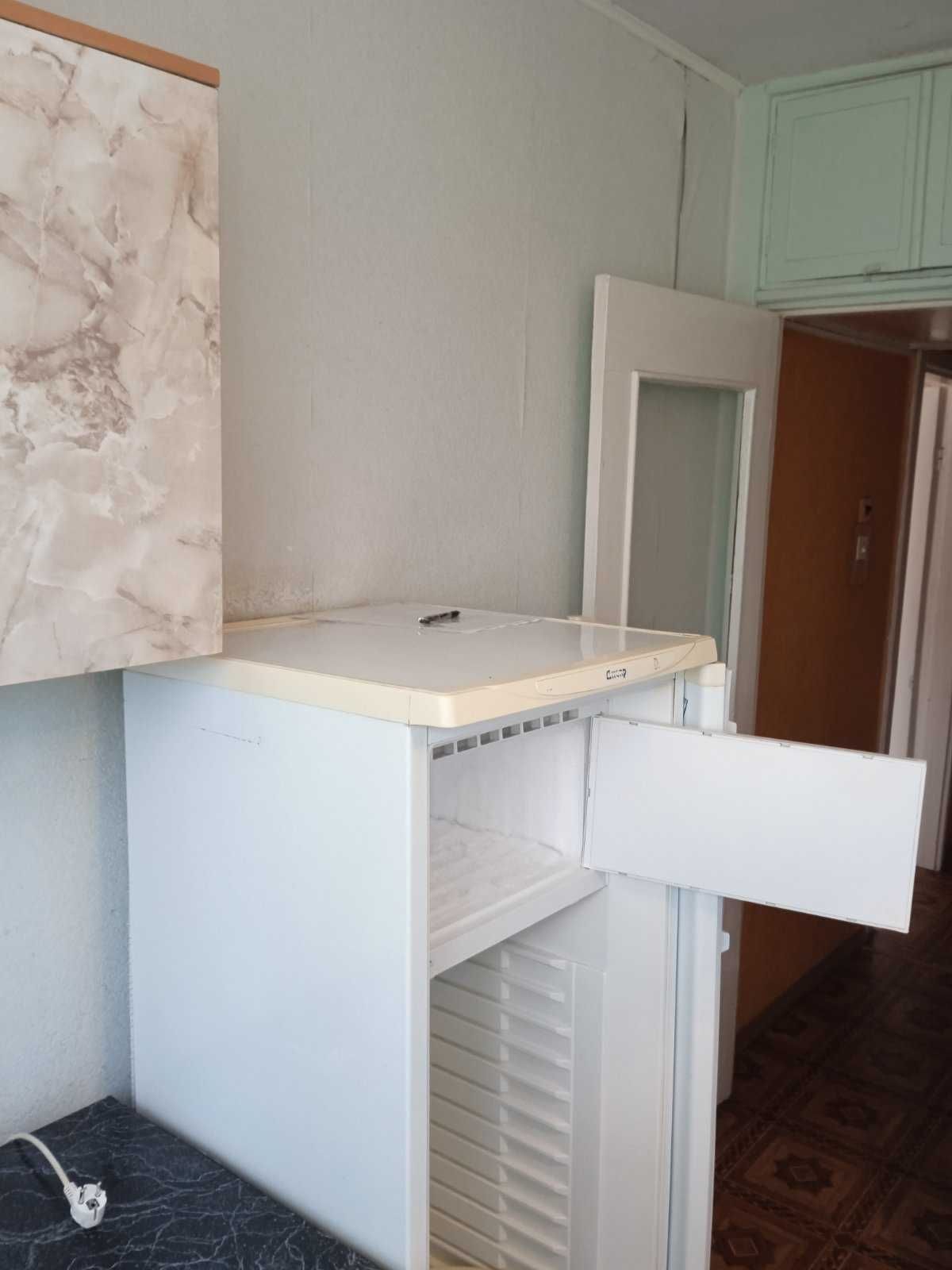 1-Room Apartment on Kozatska Street with Essential Amenities